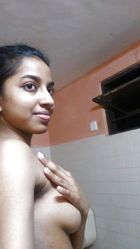 Kerala girls naked hd fan photo