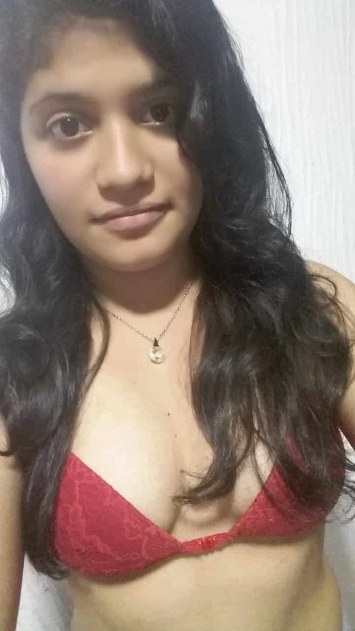indian girl nude selfies